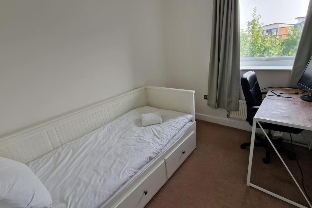 Modern Home Near Etihad, Coop Live Manchester Zewnętrze zdjęcie