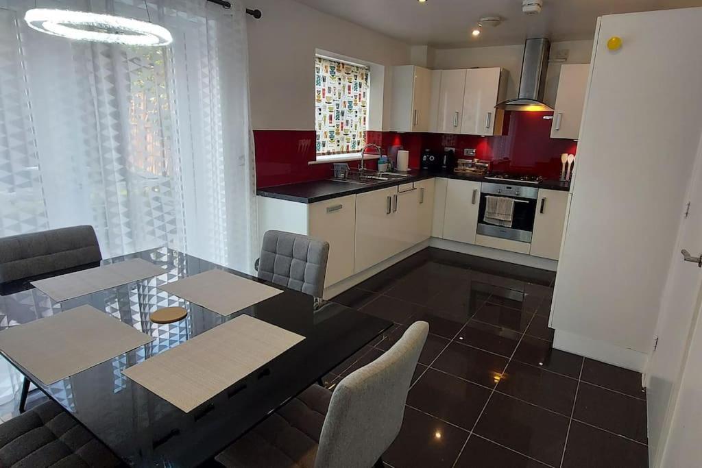 Modern Home Near Etihad, Coop Live Manchester Zewnętrze zdjęcie